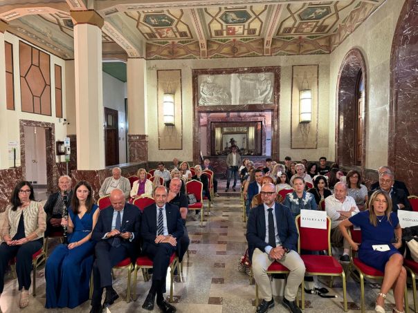 Prosegue la presentazione -La violinista ucraina- romanzo di Mariella Buono